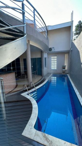 Casa com piscina em Foz do Iguaçu